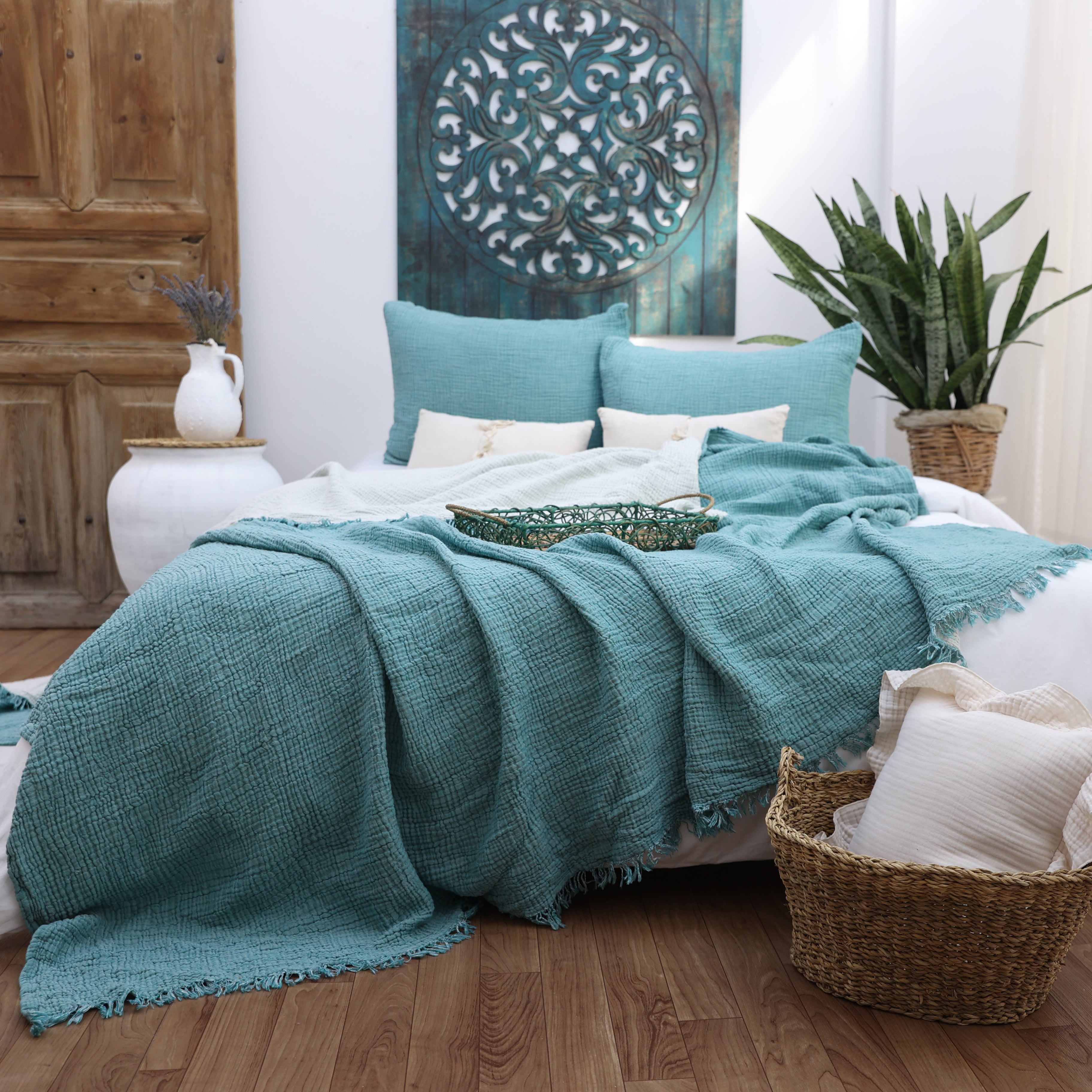 Lidya Soft 4-Layer Muslin Bedspread