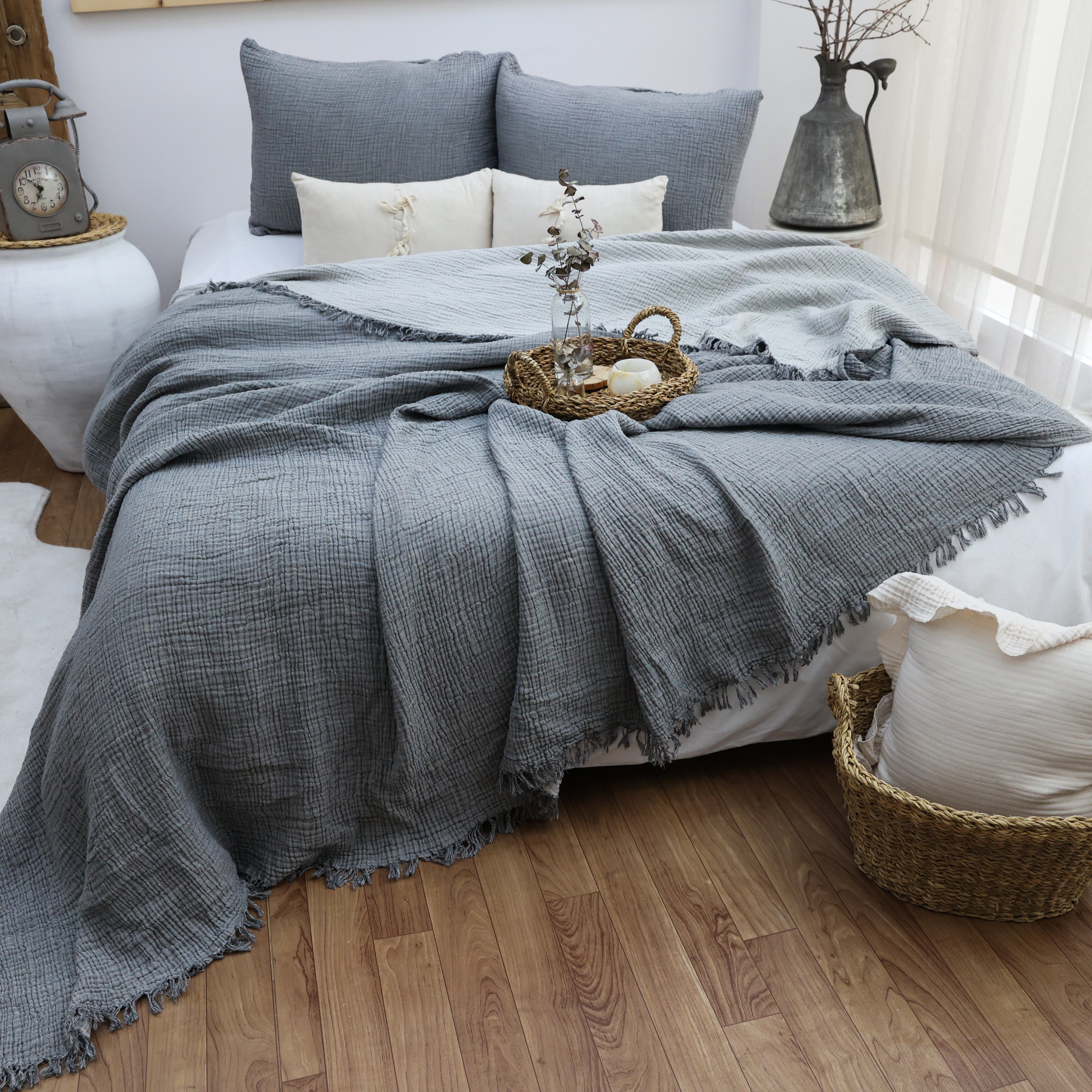 Lidya Soft 4-Layer Muslin Bedspread
