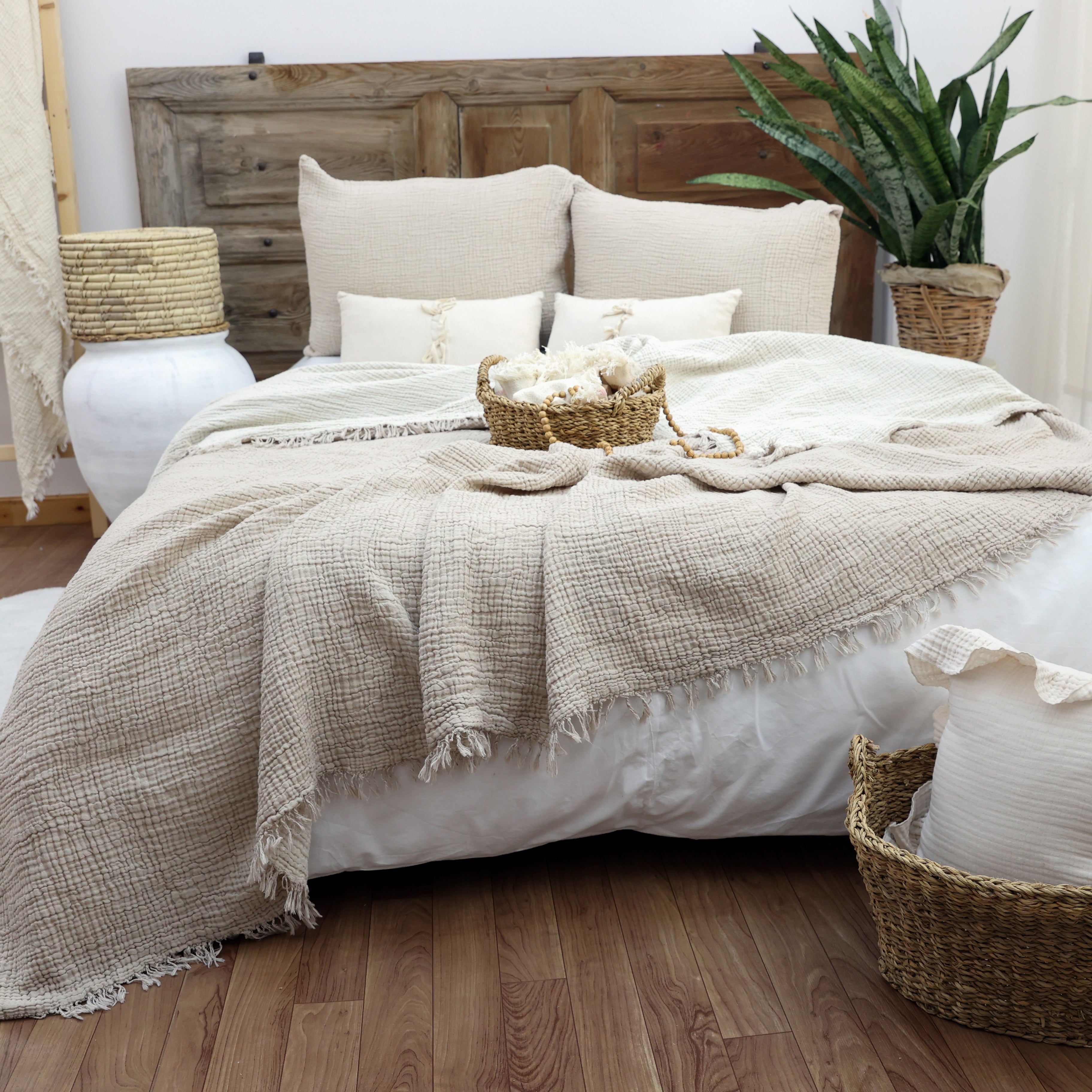 Lidya Soft 4-Layer Muslin Bedspread