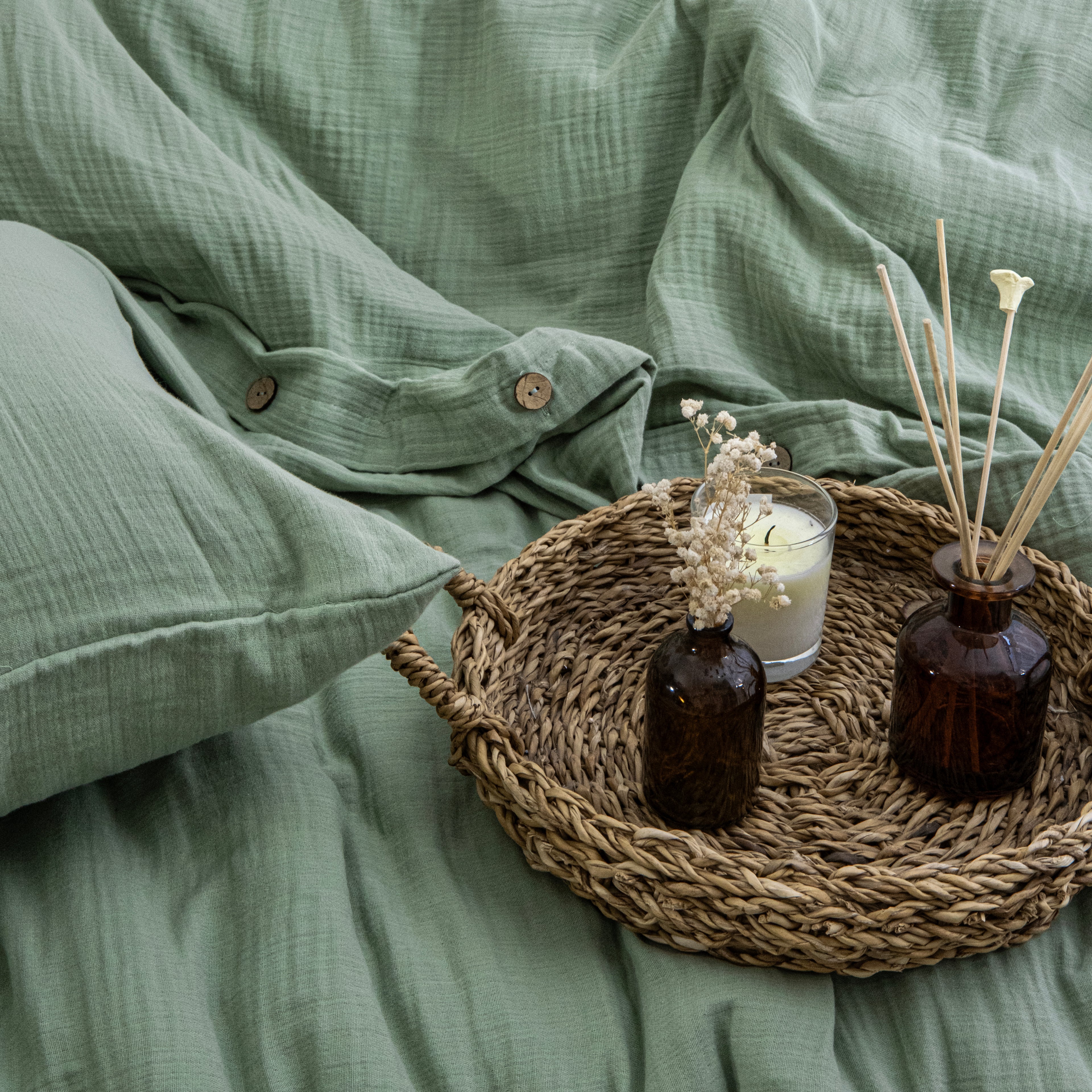 Velora Muslin Bedding Set