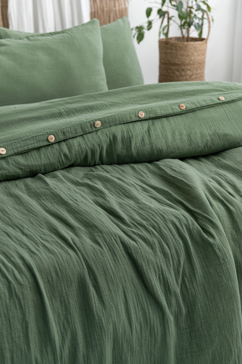 Velora Muslin Bedding Set