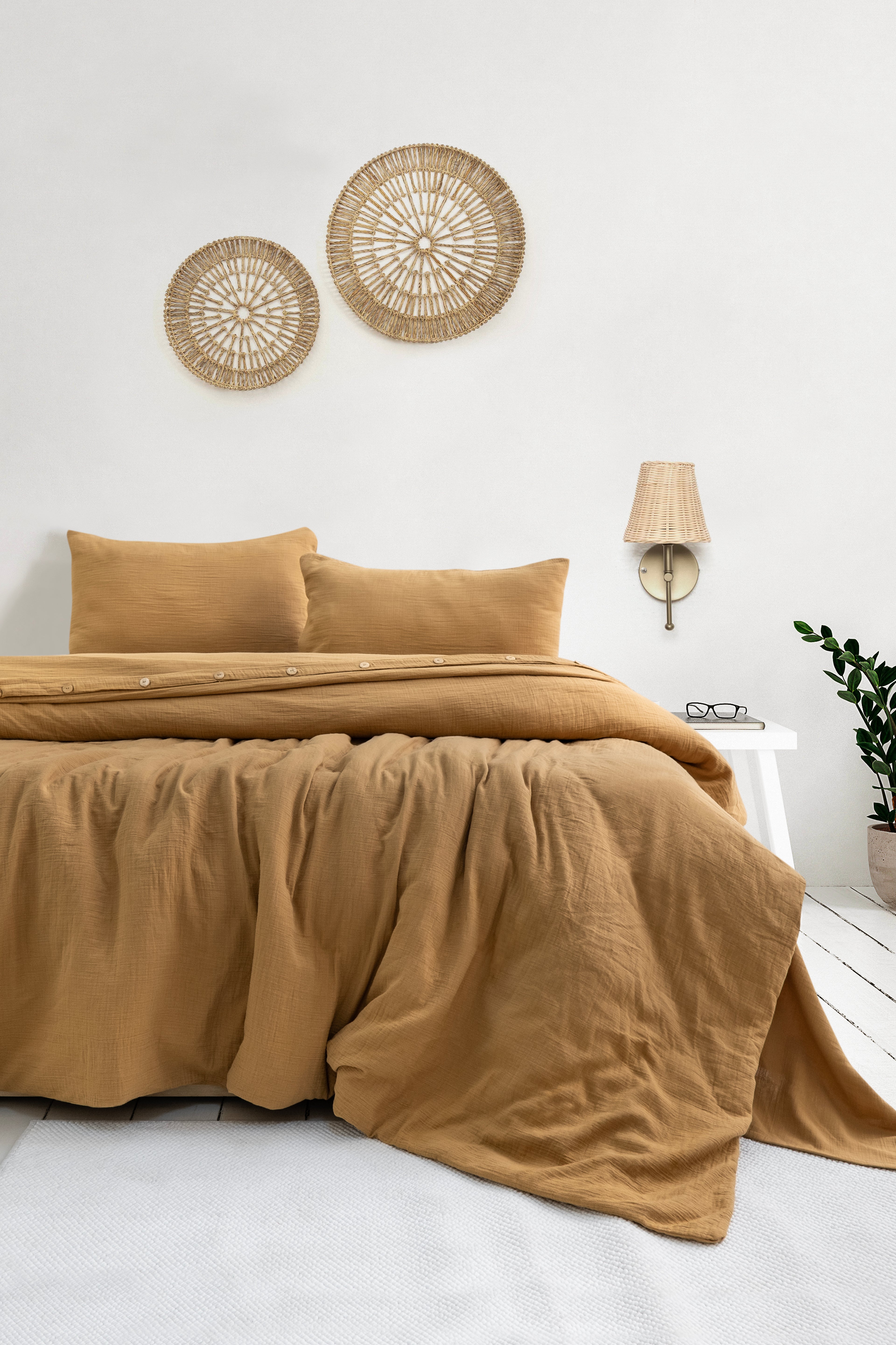 Velora Muslin Bedding Set