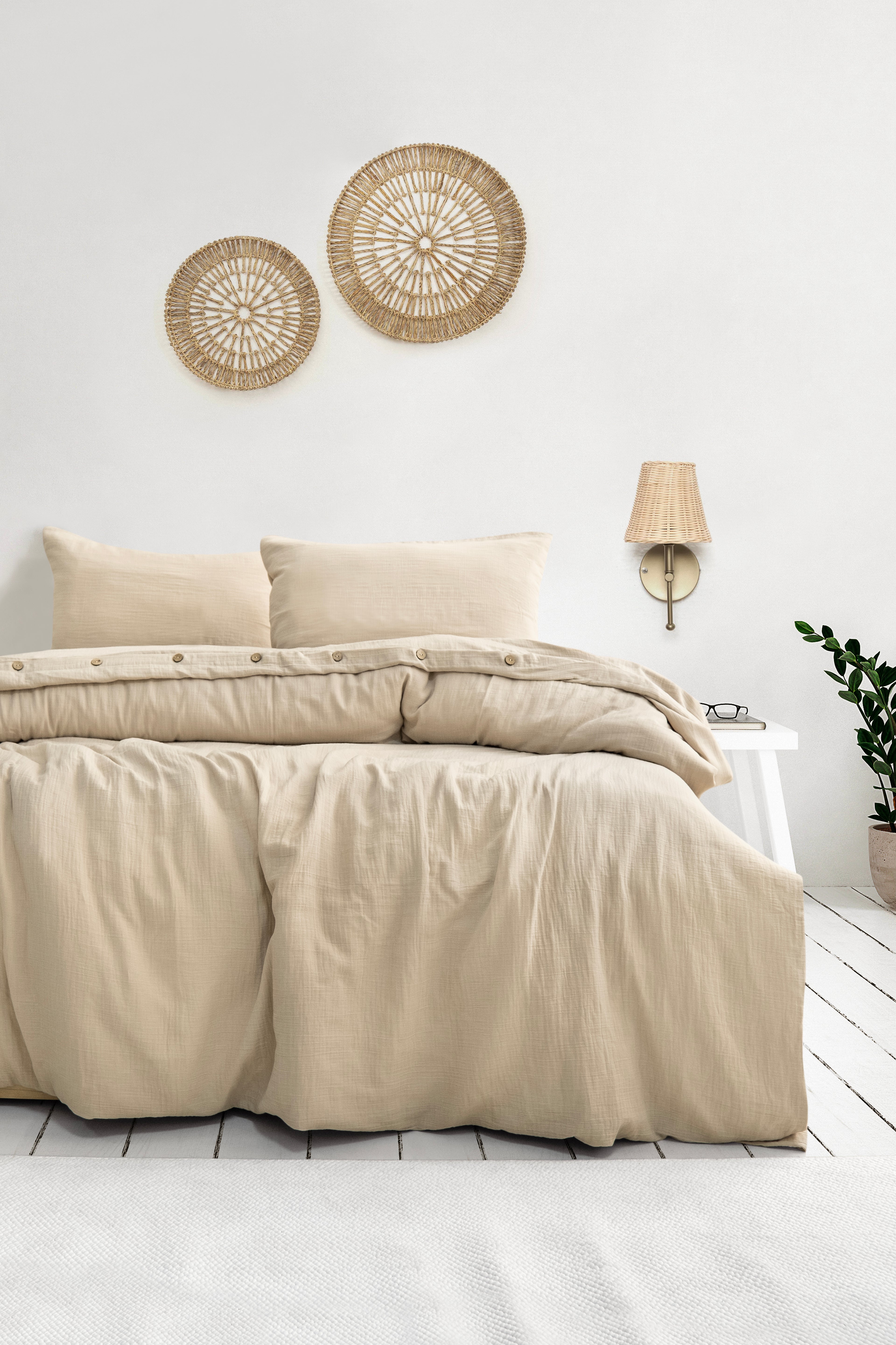 Velora Muslin Bedding Set