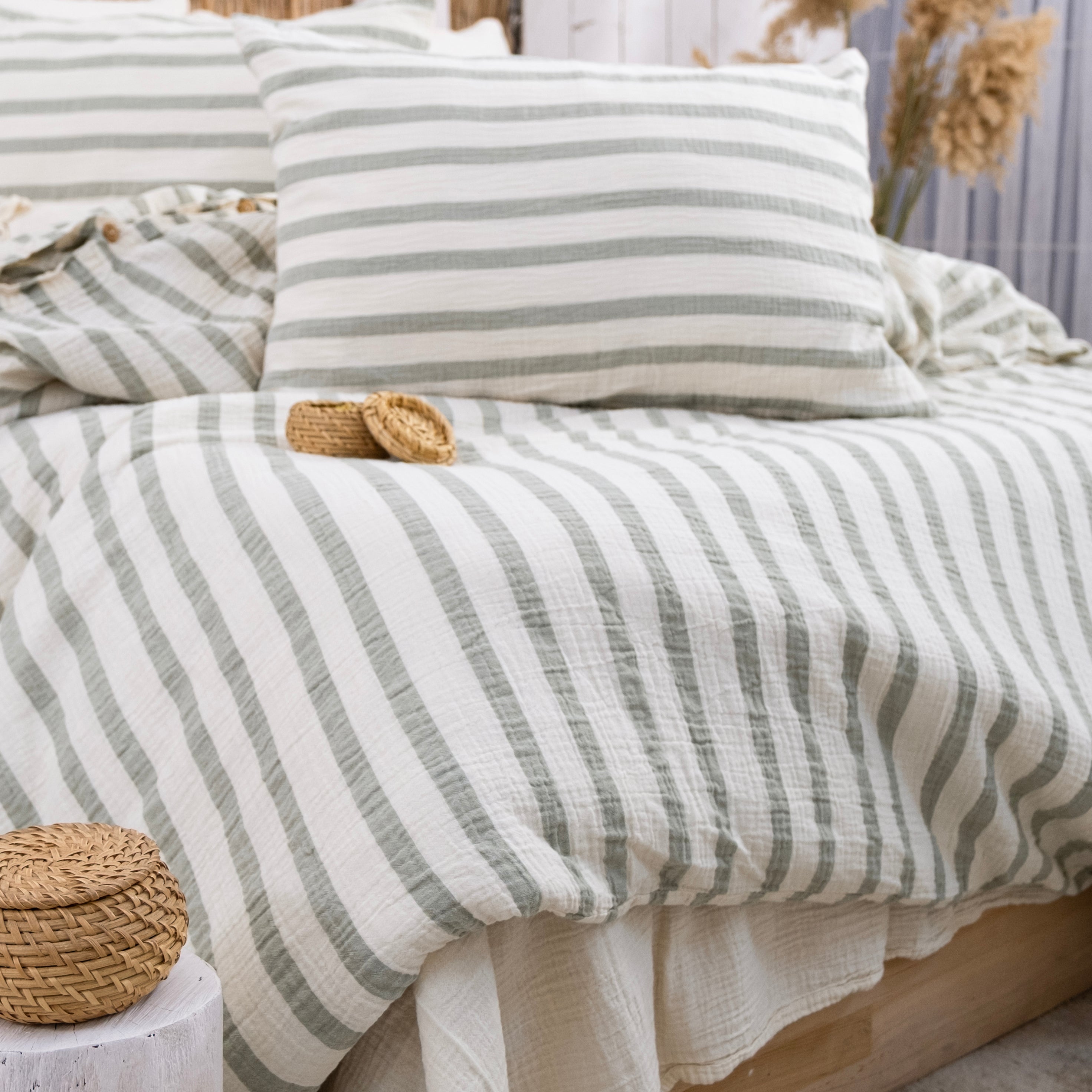 Signature Striped Muslin Duvet Cover Set