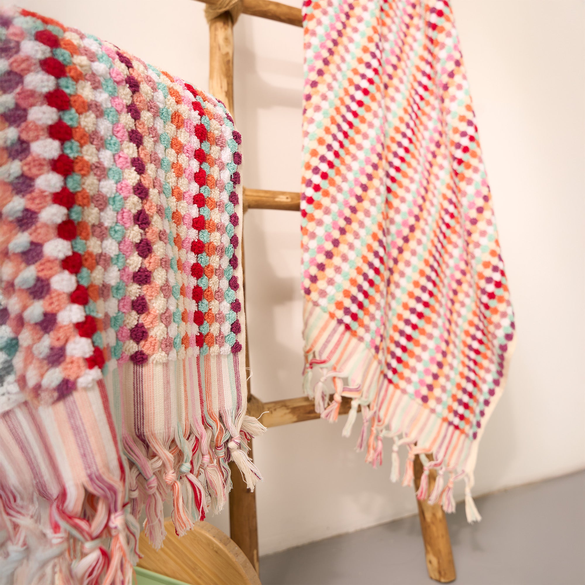 Pom Pom Hand & Bath Towel