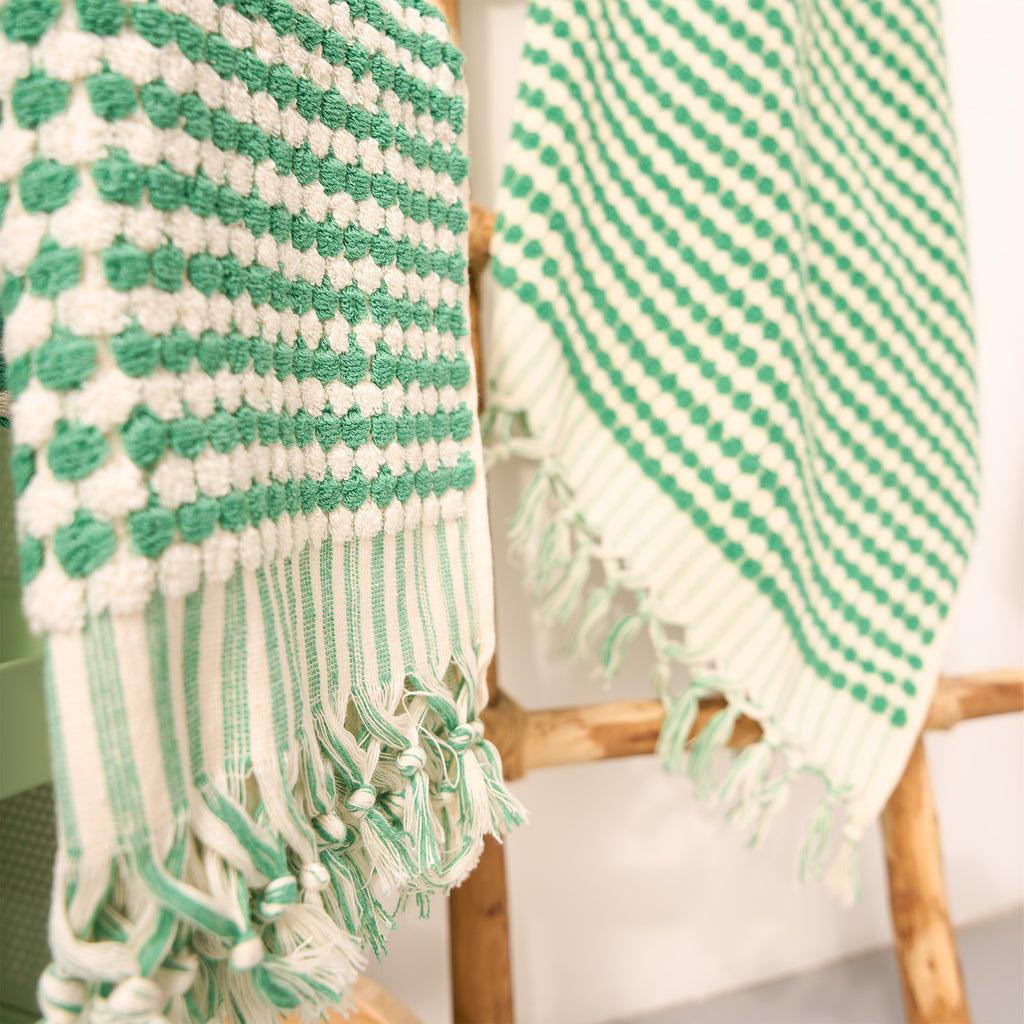 Pom Pom Hand & Bath Towel