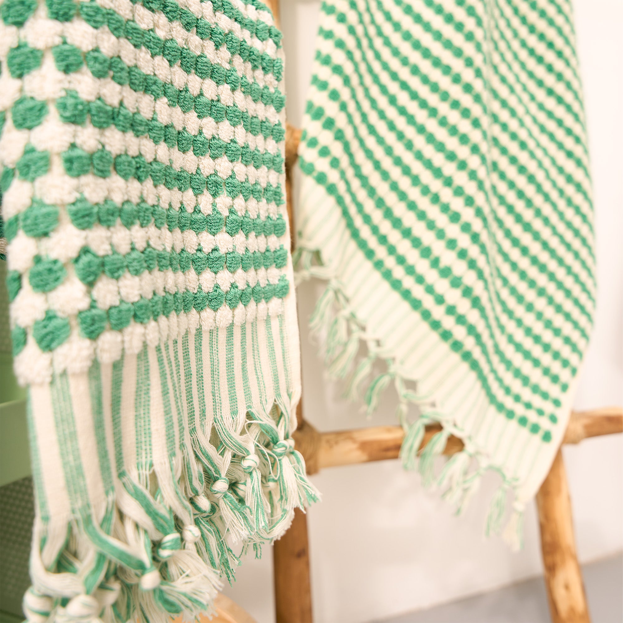 Pom Pom Hand & Bath Towel