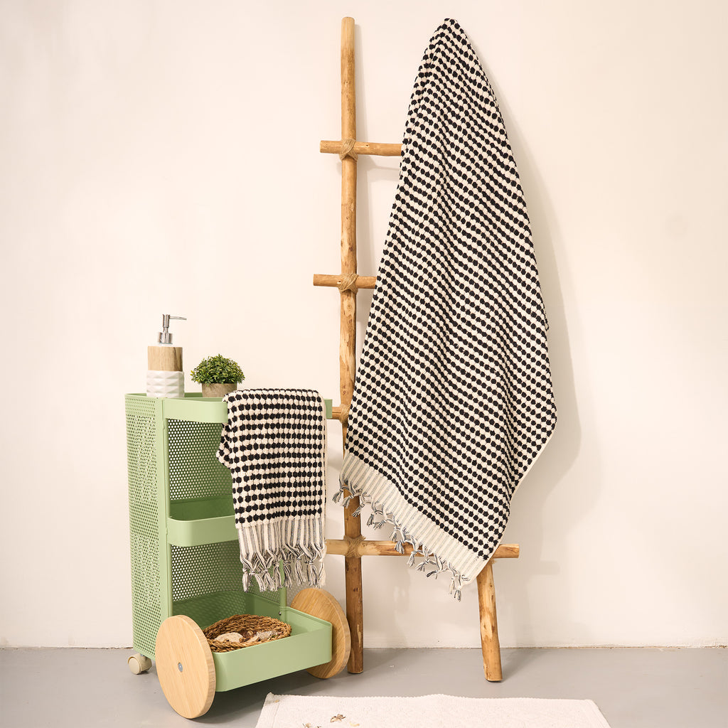 Pom Pom Hand & Bath Towel