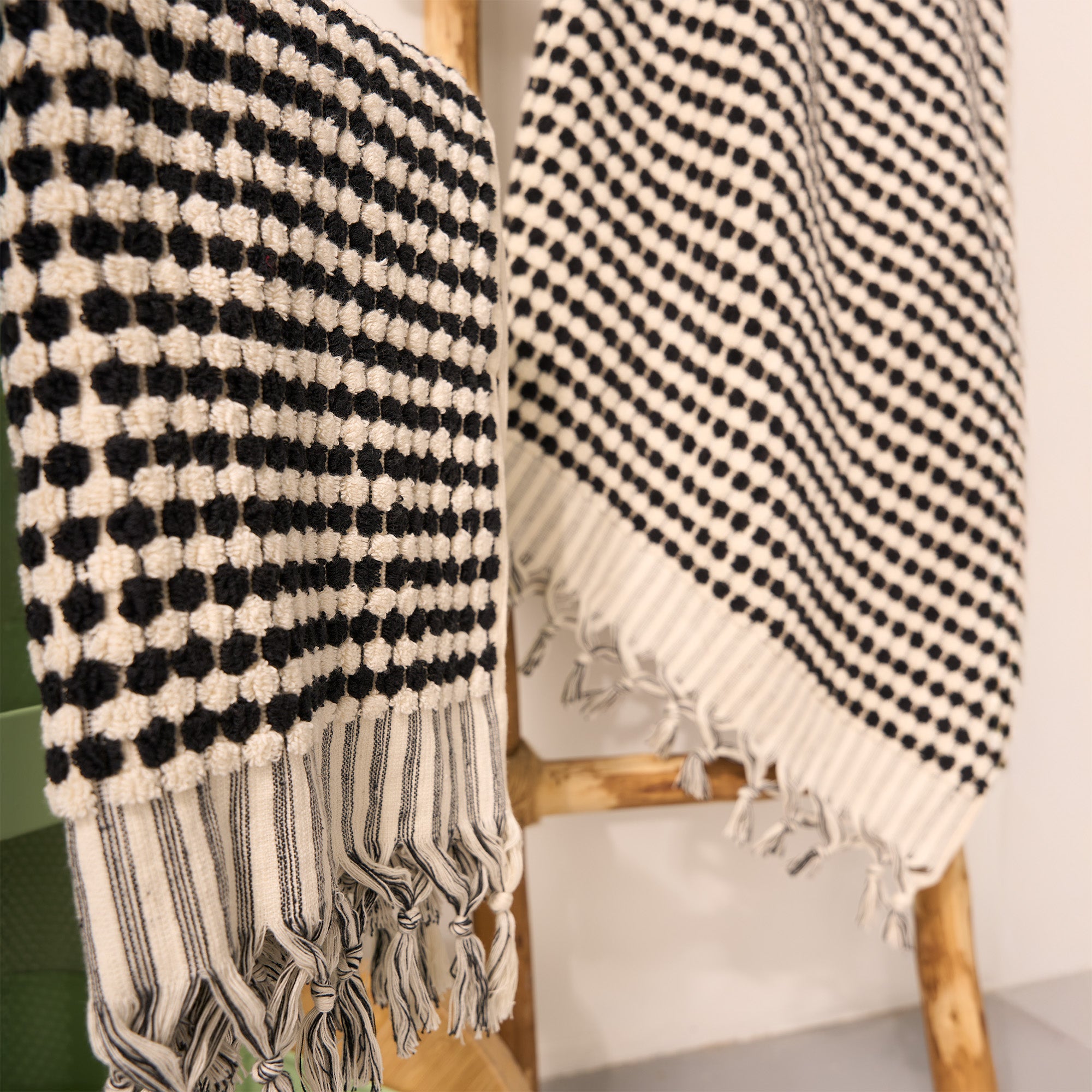 Pom Pom Hand & Bath Towel